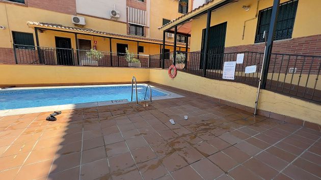 Foto 1 de Venta de dúplex en Cájar de 2 habitaciones con piscina y garaje