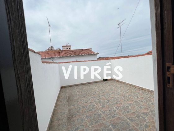 Foto 1 de Venta de piso en Valencia de Alcántara de 3 habitaciones con terraza
