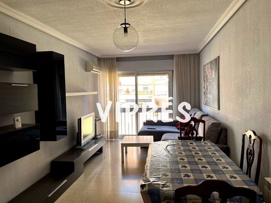 Foto 2 de Pis en venda a Centro - Cáceres de 4 habitacions amb terrassa i aire acondicionat