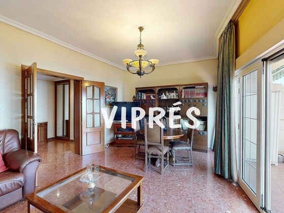 Foto 2 de Pis en venda a Centro - Mérida de 4 habitacions amb balcó i aire acondicionat