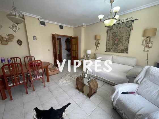 Foto 1 de Piso en venta en Centro - Mérida de 4 habitaciones con terraza y garaje