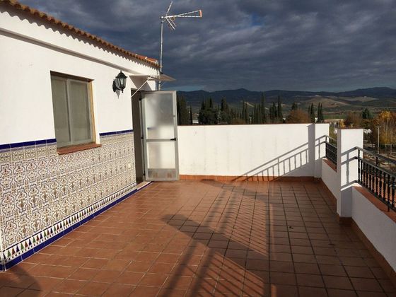 Foto 2 de Casa en venda a Huétor Tájar de 3 habitacions amb terrassa i garatge