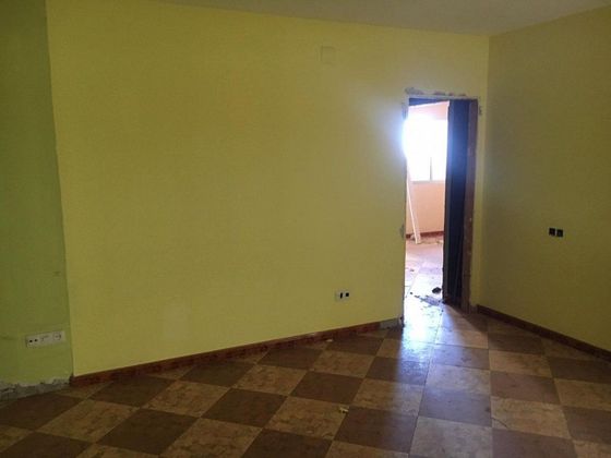 Foto 1 de Venta de piso en Huétor Tájar de 3 habitaciones y 98 m²