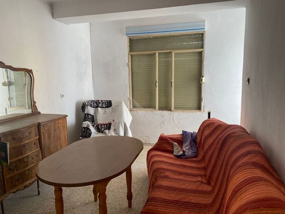 Foto 2 de Venta de piso en Huétor Tájar de 3 habitaciones con terraza