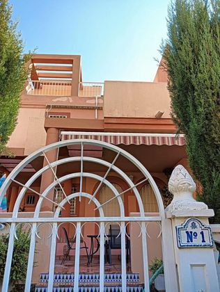 Foto 2 de Casa en venda a Salobreña de 4 habitacions amb terrassa i piscina