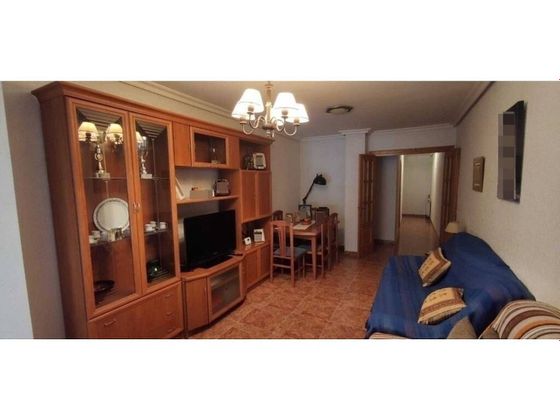 Foto 2 de Pis en venda a Caravaca de la Cruz de 3 habitacions amb calefacció i ascensor