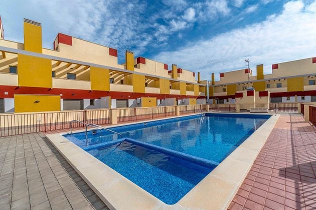 Foto 1 de Dúplex en alquiler en La Dorada - Rame de 2 habitaciones con terraza y piscina