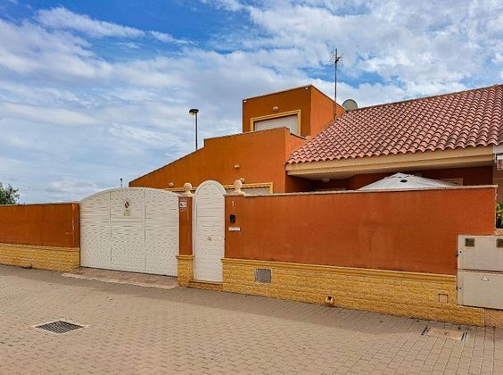 Foto 2 de Casa en venda a Albujón de 5 habitacions amb terrassa i garatge