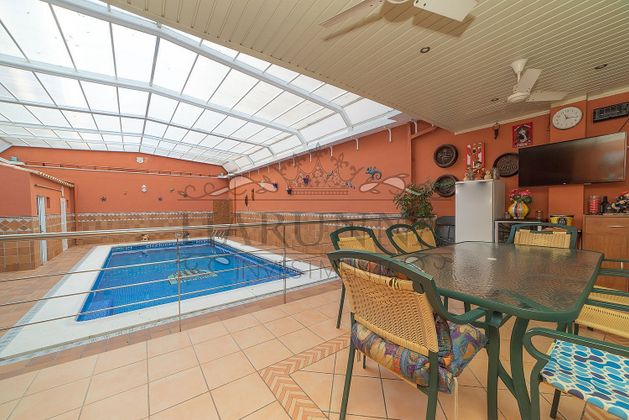 Foto 1 de Casa en venda a calle San Roque de 5 habitacions amb terrassa i piscina