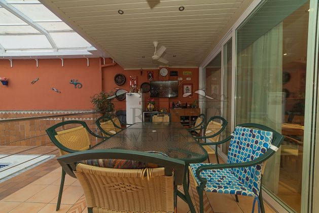 Foto 2 de Casa en venda a calle San Roque de 5 habitacions amb terrassa i piscina