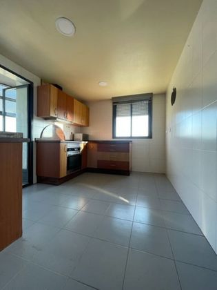Foto 1 de Piso en venta en calle Ilusión de 3 habitaciones con garaje y aire acondicionado