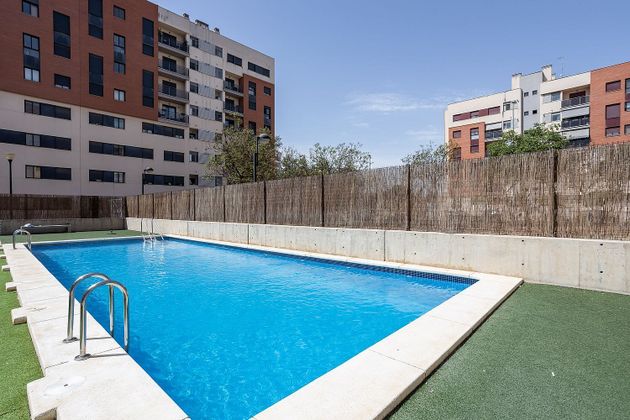 Foto 1 de Piso en venta en calle Escritor Francisco Alemán de 3 habitaciones con terraza y piscina