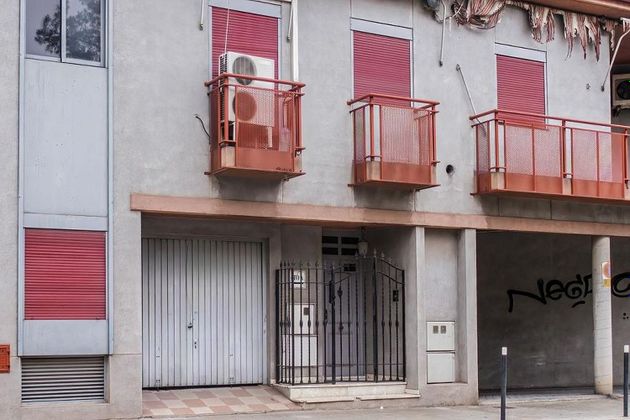 Foto 1 de Casa en venda a calle Bisbe Lluís Amigó de 3 habitacions amb terrassa i balcó
