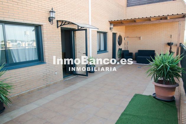 Foto 2 de Ático en venta en Picassent de 3 habitaciones con terraza y piscina