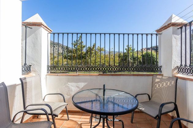 Foto 2 de Pis en venda a Vélez de Benaudalla de 2 habitacions amb terrassa i piscina