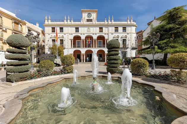 Foto 1 de Casa en venda a Priego de Córdoba de 8 habitacions amb terrassa i jardí