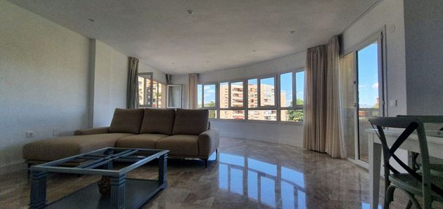 Foto 1 de Pis en venda a Centro - Torremolinos de 3 habitacions amb terrassa i piscina