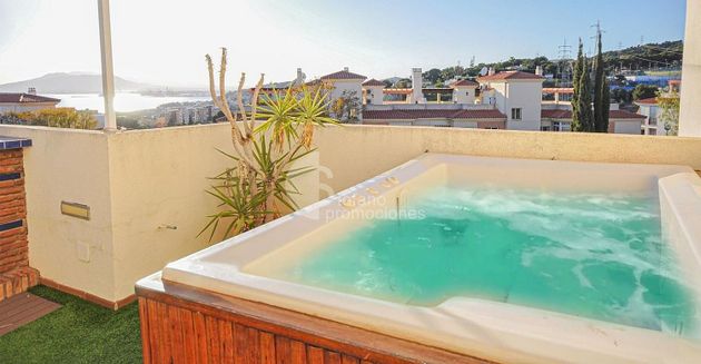 Foto 2 de Àtic en venda a El Candado - El Palo de 3 habitacions amb terrassa i piscina
