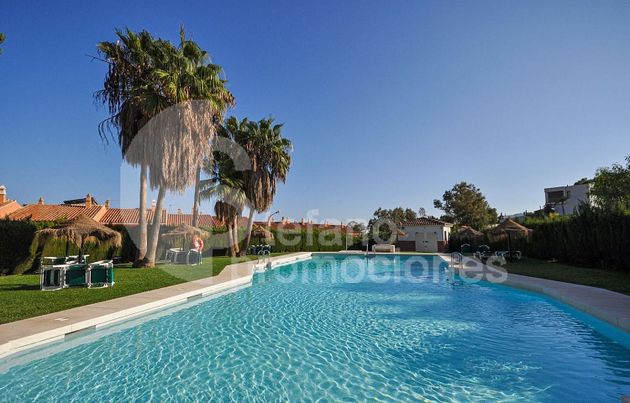 Foto 2 de Casa en venda a Cerrado Calderón - El Morlaco de 4 habitacions amb terrassa i piscina