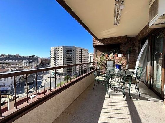 Foto 2 de Pis en venda a Perchel Sur - Plaza de Toros Vieja de 4 habitacions amb terrassa i garatge