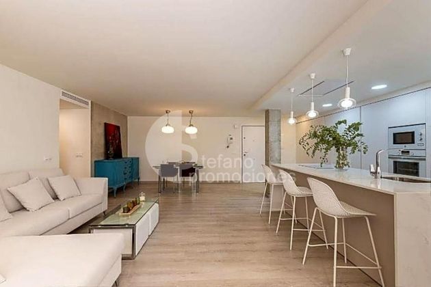 Foto 1 de Piso en venta en La Malagueta - La Caleta de 3 habitaciones con terraza y garaje
