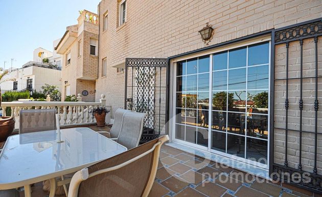 Foto 2 de Casa en venda a Pedregalejo de 4 habitacions amb terrassa i garatge