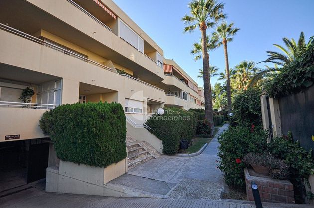 Foto 1 de Pis en venda a Pedregalejo de 4 habitacions amb terrassa i piscina