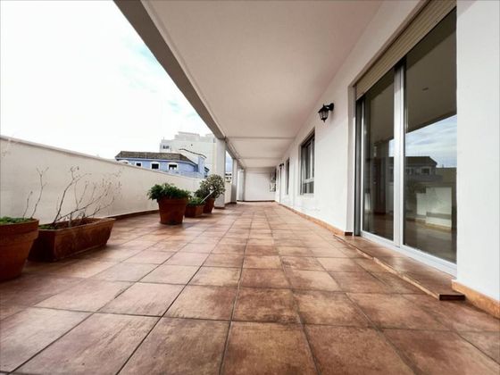 Foto 1 de Pis en venda a Ayuntamiento - Centro de 3 habitacions amb terrassa i aire acondicionat