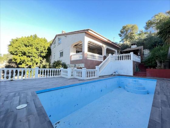 Foto 2 de Xalet en venda a Zona Urbanizaciones de 4 habitacions amb terrassa i piscina