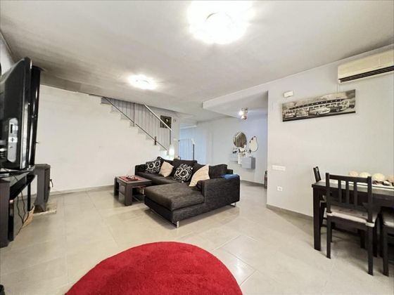 Foto 2 de Venta de casa en Benimuslem de 5 habitaciones con terraza y aire acondicionado