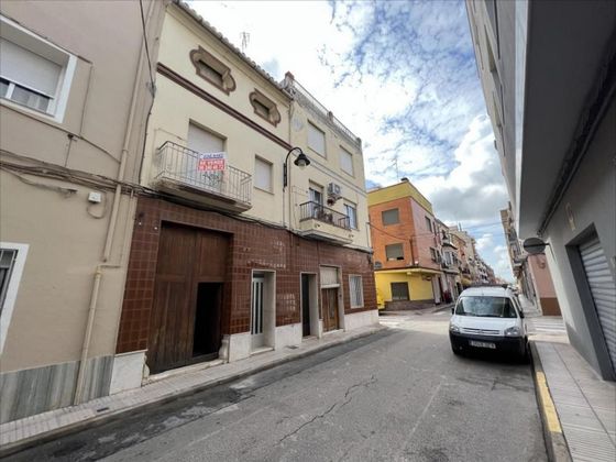 Foto 1 de Xalet en venda a Ayuntamiento - Centro de 4 habitacions amb terrassa i garatge