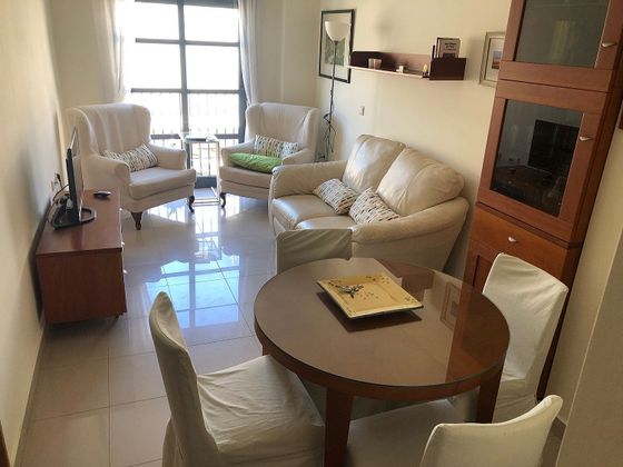 Foto 1 de Pis en lloguer a Centro - Murcia de 2 habitacions amb mobles i balcó