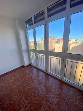 Foto 2 de Piso en venta en calle Del Pato de 3 habitaciones con terraza y ascensor
