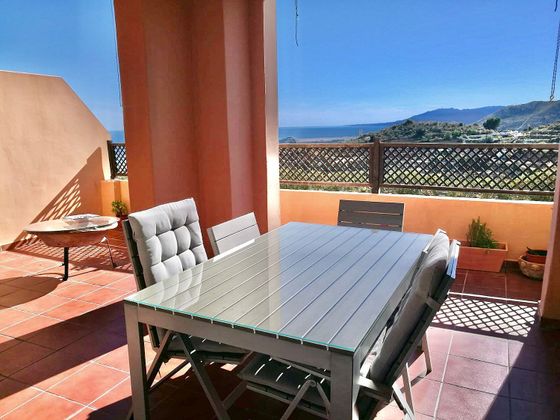 Foto 2 de Pis en venda a calle Cariñena de 3 habitacions amb terrassa i piscina