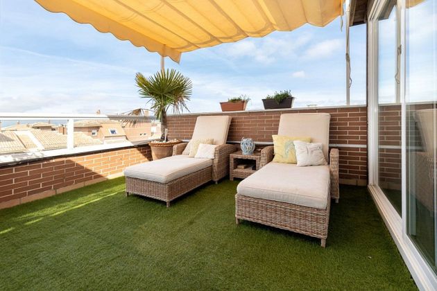 Foto 2 de Àtic en venda a Zubia (La) de 3 habitacions amb terrassa i piscina
