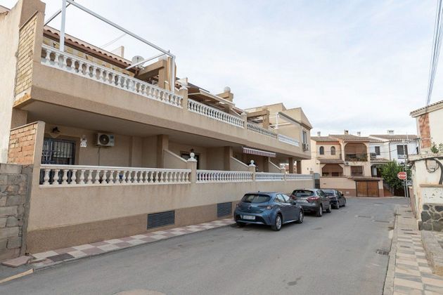 Foto 1 de Dúplex en venda a calle Sevilla de 3 habitacions amb terrassa i garatge