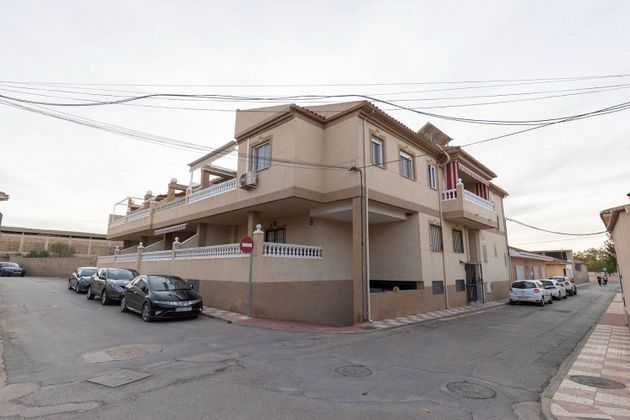 Foto 2 de Dúplex en venda a calle Sevilla de 3 habitacions amb terrassa i garatge