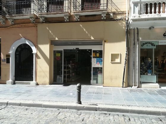 Foto 1 de Local en alquiler en San Matías - Realejo de 130 m²