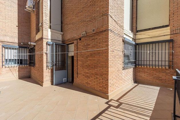 Foto 2 de Piso en venta en Guadix de 7 habitaciones con terraza