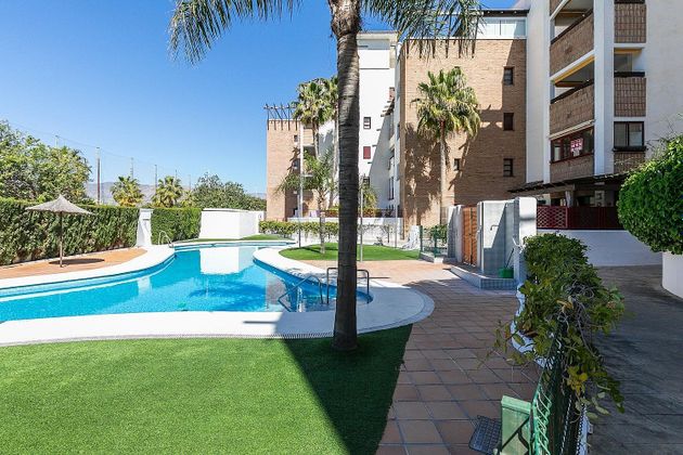 Foto 1 de Venta de piso en calle Rector José Vida Soria de 3 habitaciones con terraza y piscina