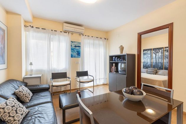 Foto 2 de Pis en venda a calle Costa Granada de 1 habitació amb terrassa i ascensor