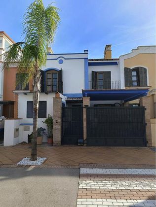 Foto 2 de Casa en venda a urbanización Villas y Golf Guadalmina Alta de 4 habitacions amb terrassa i piscina