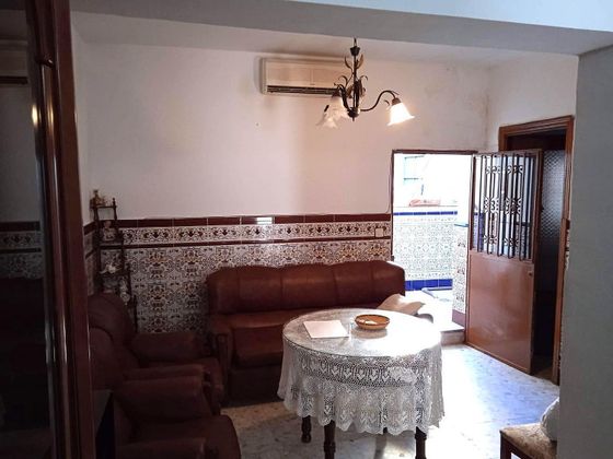 Foto 1 de Xalet en venda a Alcalá del Río de 3 habitacions amb terrassa i aire acondicionat