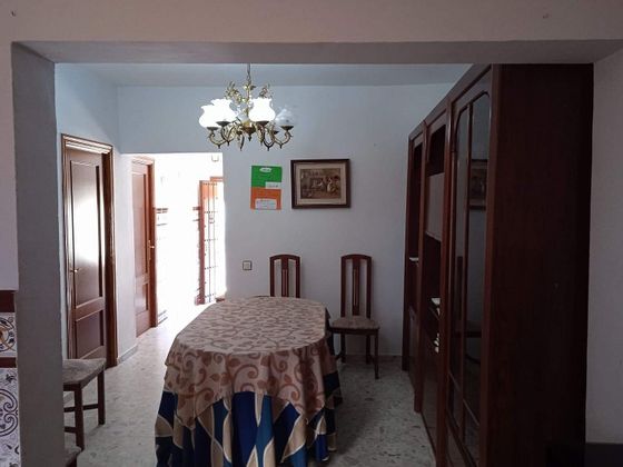Foto 2 de Xalet en venda a Alcalá del Río de 3 habitacions amb terrassa i aire acondicionat