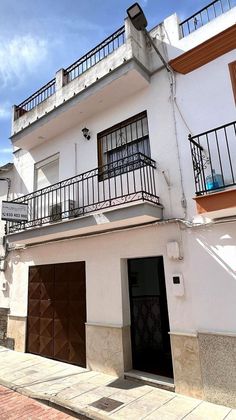 Foto 1 de Xalet en venda a Villaverde del Río de 3 habitacions amb balcó i aire acondicionat