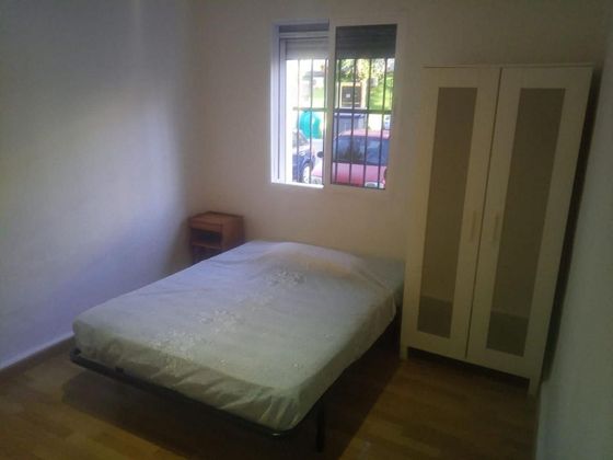 Foto 1 de Piso en alquiler en Amate de 2 habitaciones con muebles y aire acondicionado