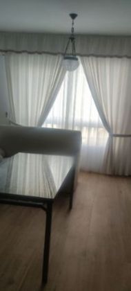 Foto 1 de Piso en alquiler en Triana Este de 3 habitaciones con muebles y aire acondicionado