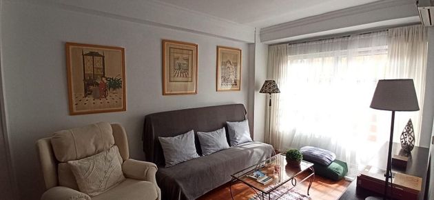 Foto 2 de Pis en lloguer a Fontanal - San Carlos - San José de 3 habitacions amb mobles i aire acondicionat