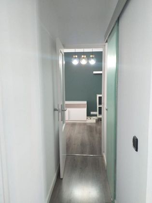Foto 2 de Piso en alquiler en Fontanal - San Carlos - San José de 3 habitaciones con muebles y aire acondicionado