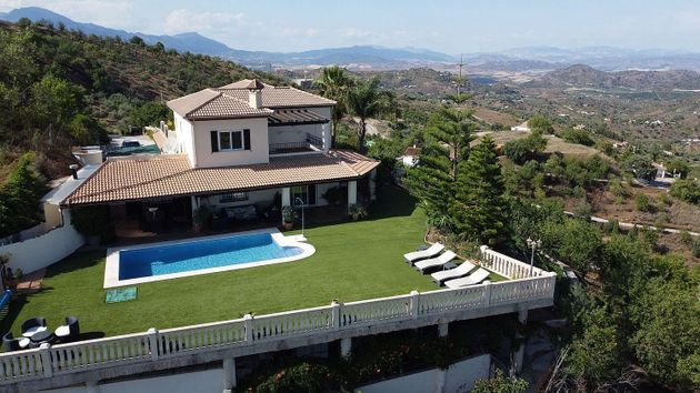 Foto 1 de Xalet en venda a Monda de 8 habitacions amb terrassa i piscina